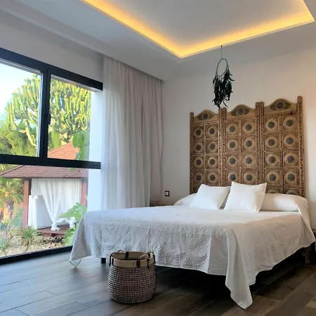 Bed & Breakfast Kharisma Altea